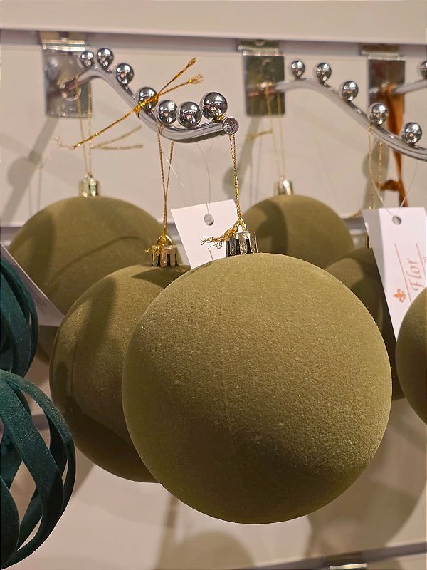 BOLA VELUDO VERDE 10CM COM 3 UNIDADES - PRÉ VENDA 2026