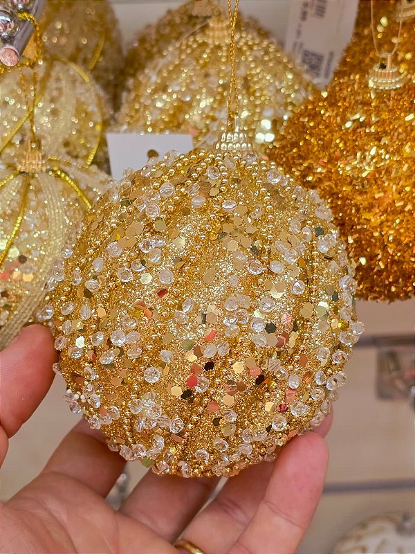 BOLA DOURADA TRABALHADA 10CM COM 3 UNIDADES - PRÉ VENDA 2026