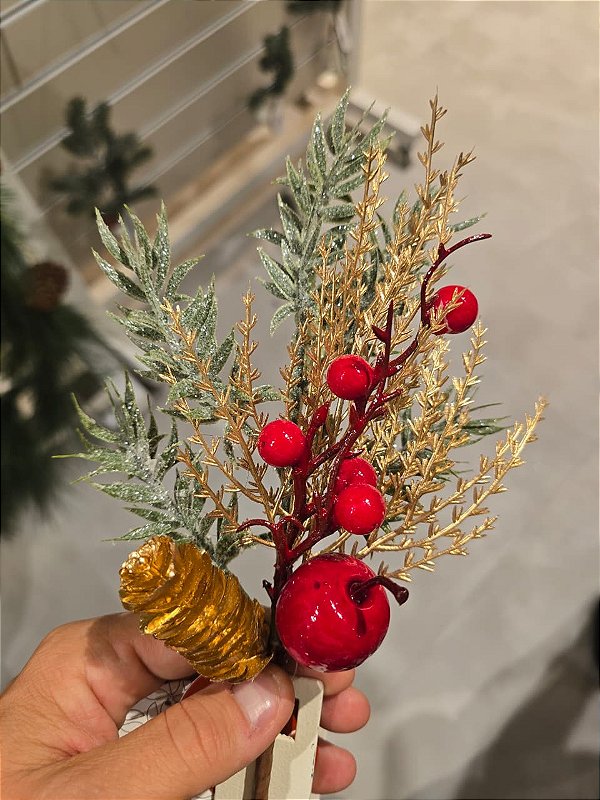 GALHO DECORATIVO BERRY COM MAÇA 31CM - PRÉ VENDA 2026