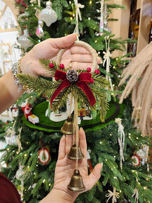 PENDENTE ARCO DECORADO COM SINOS 32CM - PRÉ VENDA 2026