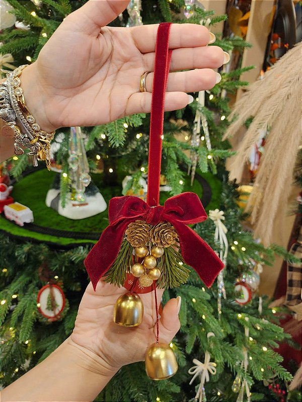 PENDENTE DECORADO LAÇO VELUDO COM SINOS 29CM - PRÉ VENDA 2026