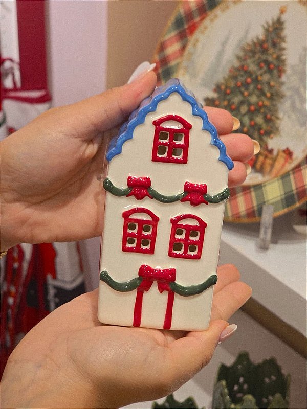 CASA CERÂMICA DECORADA COM LUZ 13CM - PRÉ VENDA 2026