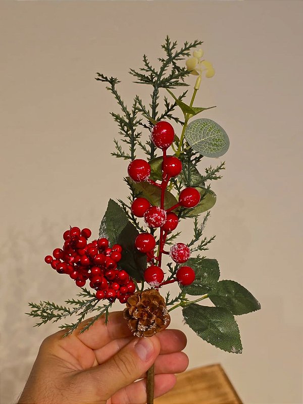 GALHO BERRY VERMELHO COM PINHA 35CM