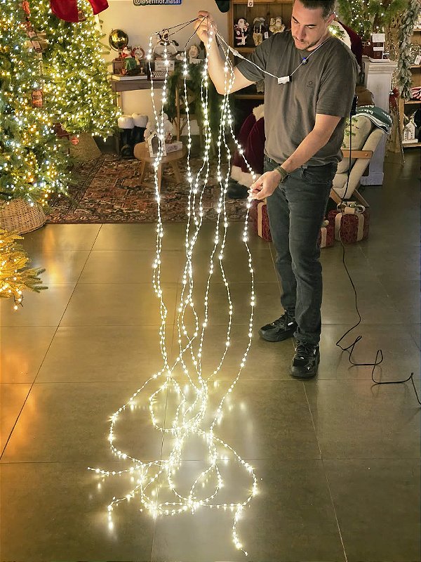 PENDENTE ILUMINADO 8 HASTES DE 3 METROS 876 LEDS WARM COM EFEITO BIVOLT