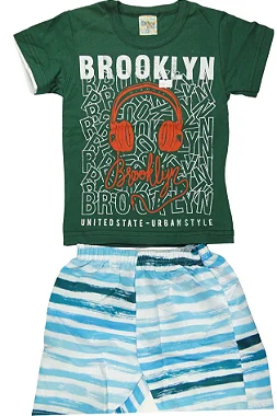 CONJUNTO MENINO CAMISETA VERDE C/ SILK BROOKLY C/ BERMUDA BRANCA COM LISTRAS - TAMANHO 1 AO 8