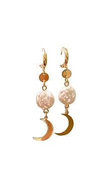 Brinco Luane- Pérola Com Pingente Lua- Folheado A Ouro18k