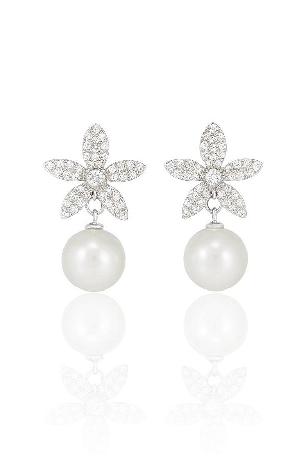 Brinco Flor Cravejada Com Pérola - Banhado Em Ródio Branco