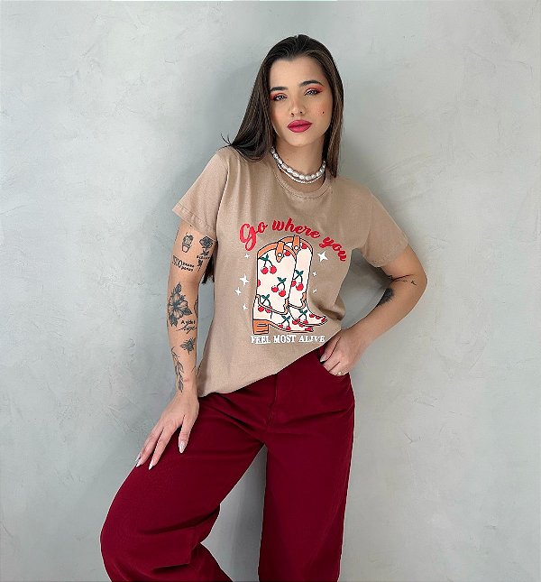 T-SHIRT GO WHERE YOU BOTA CEREJA - CAPUCCINO