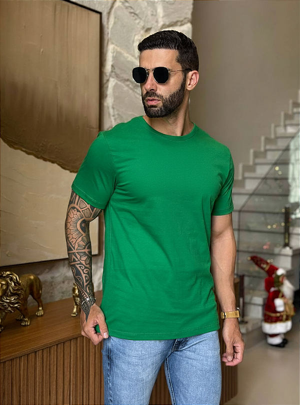 CAMISETA MASCULINA LISA - VERDE BANDEIRA