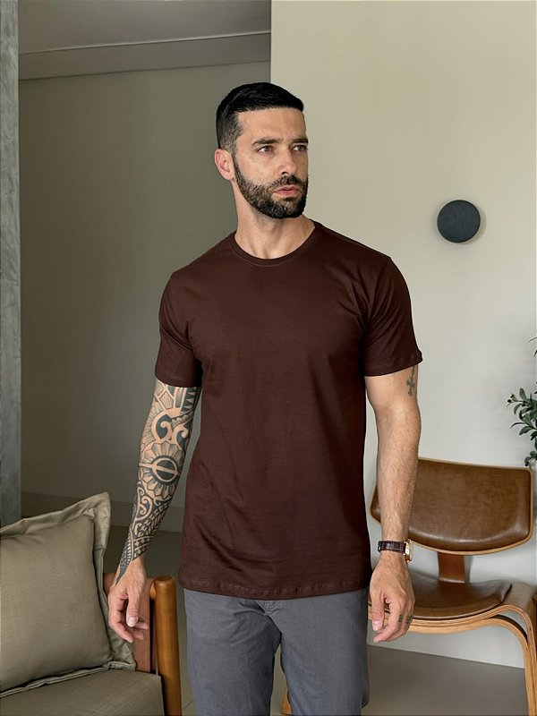 CAMISETA MASCULINA LISA - MARROM EXPRESSO