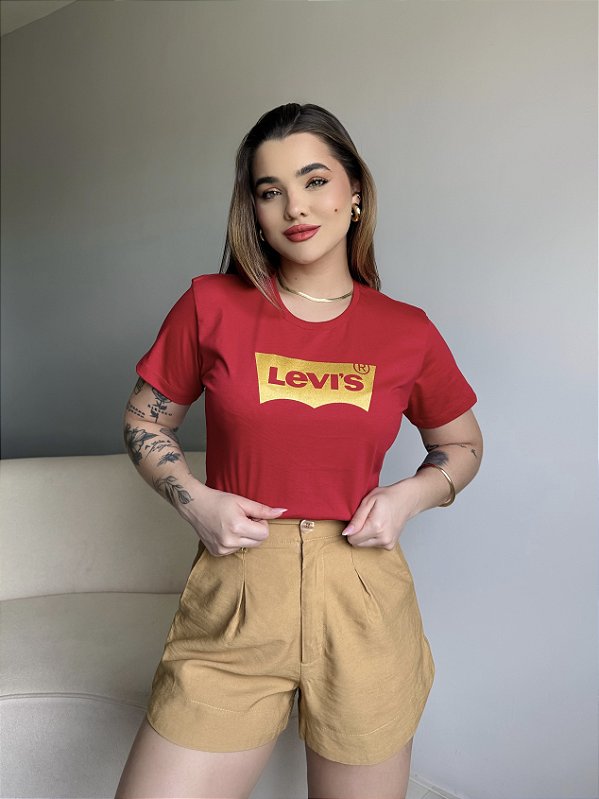 T-SHIRT LEVIS (DOURADO) - VERMELHO