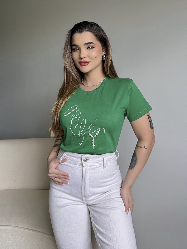 T-SHIRT NOSSA SENHORA TERÇO C/APLICAÇÃO - VERDE BANDEIRA