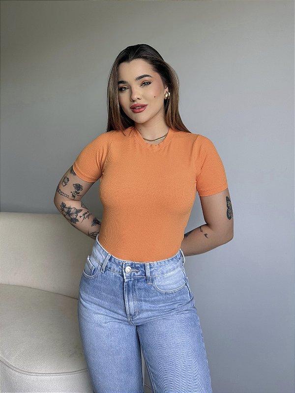 T-SHIRT CANELADA - LARANJA CRUCH