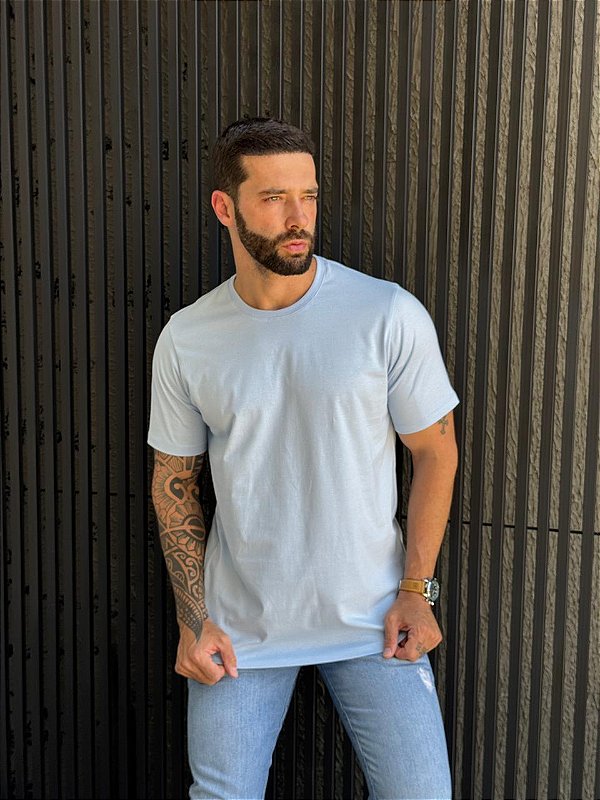 CAMISETA MASCULINA LISA - AZUL CÉU