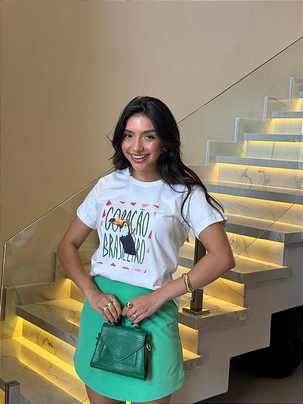 T-SHIRT DTF TUCANO CORAÇÃO BRASILEIRO - OFF WHITE