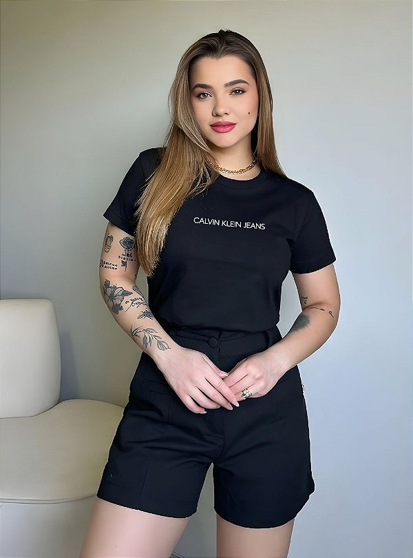 T-SHIRT CALVIN KLEIN JEANS ALTO RELEVO - PRETO