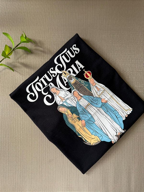 T-SHIRT DTF TOTUS TUSS MARIA - PRETO