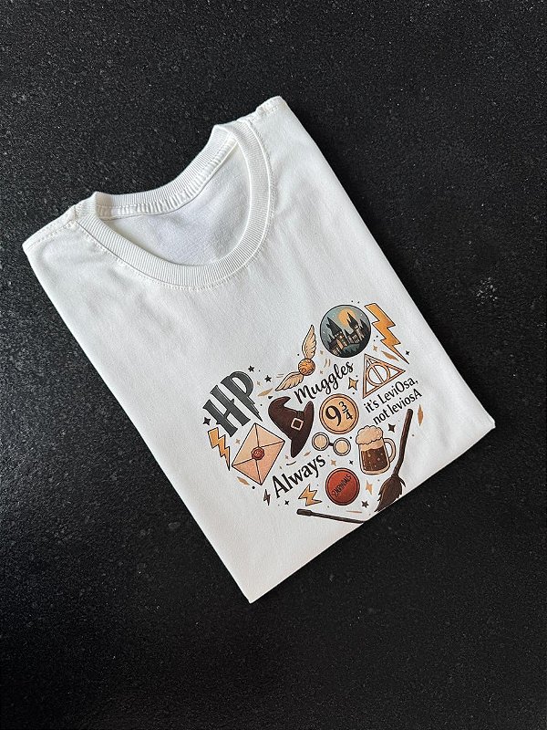 T-SHIRT DTF HARRY POTTER CORAÇÃO - OFF WHITE