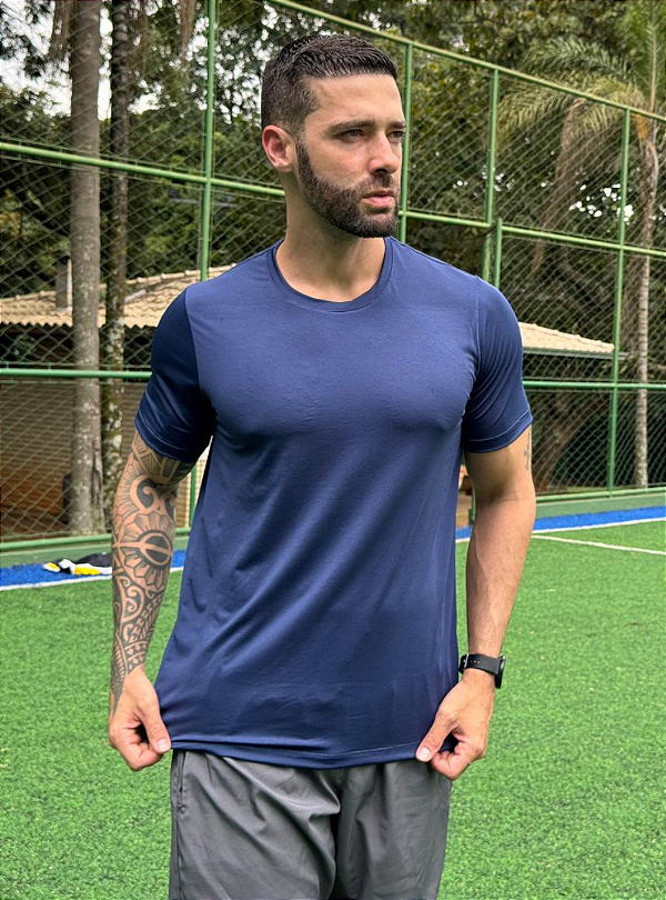CAMISETA MASCULINA DRY FIT LISA - AZUL MARINHO