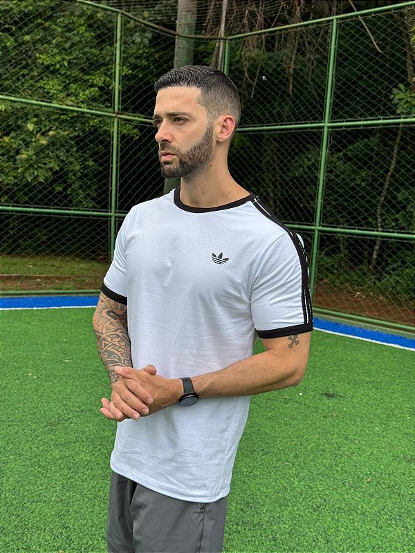 CAMISETA MASCULINA ADIDAS LISTRAS C/PUNHO - BRANCO