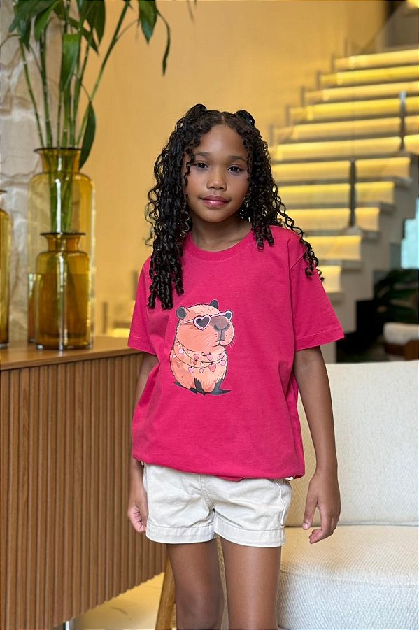 T-SHIRT INFANTIL DTF CAPIVARA ÔCULOS - ROSA PINK