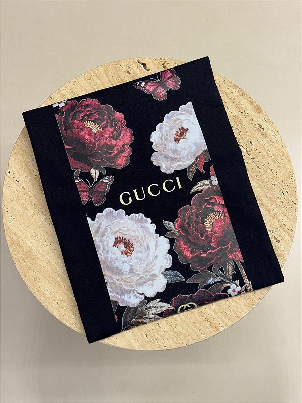 T-SHIRT DTF GUCCI FLORES - PRETO