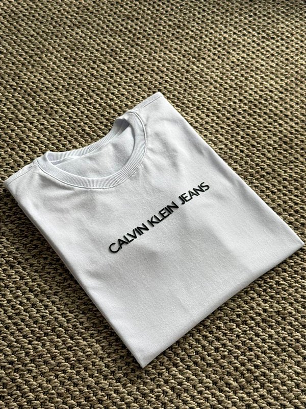 T-SHIRT CALVIN KLEIN JEANS - BRANCO