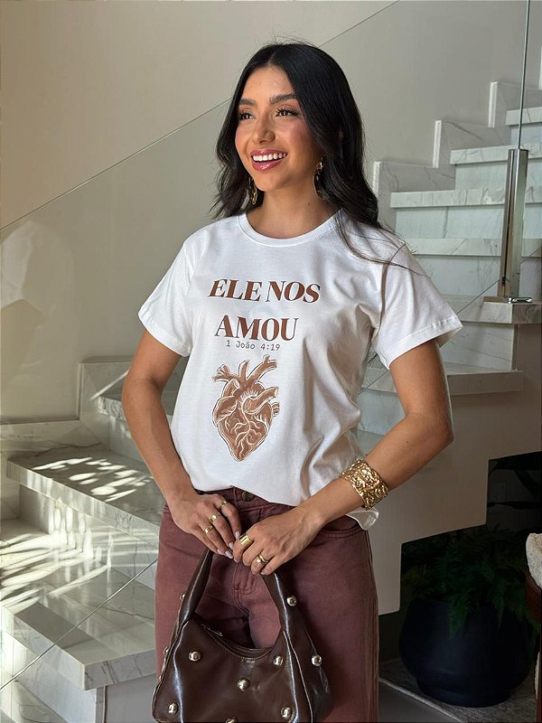 T-SHIRT DTF ELE NOS AMOU, 1 JOÃO  - OFF WHITE