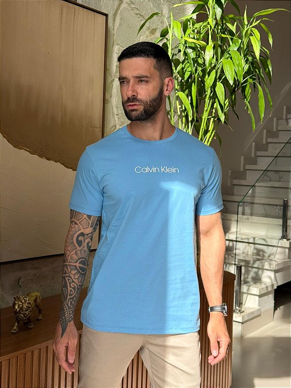 CAMISETA MASCULINA CALVIN KLEIN ( ALTO RELEVO) - AZUL JEANS