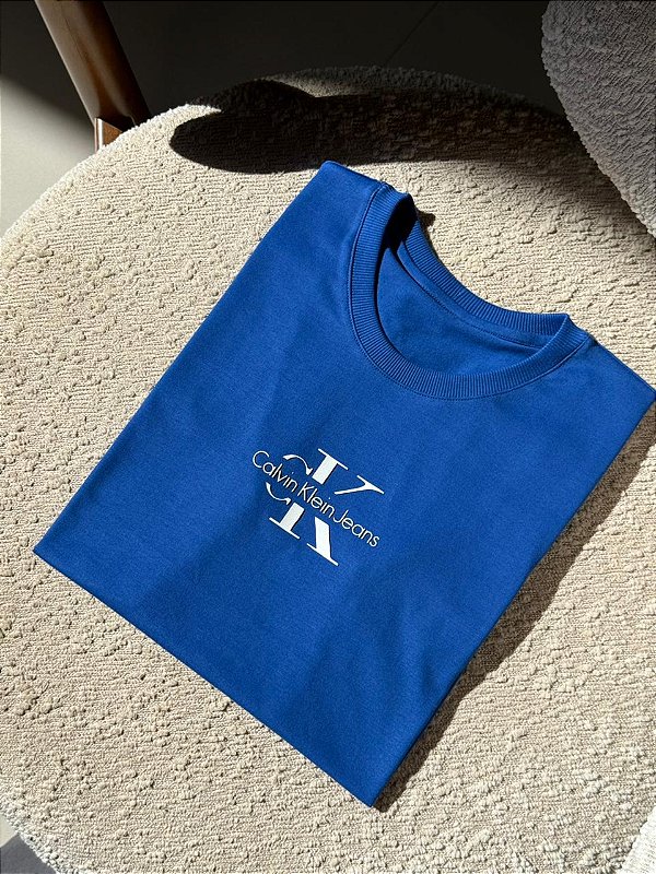 T-SHIRT CALVIN KLEIN JEANS - AZUL BIC