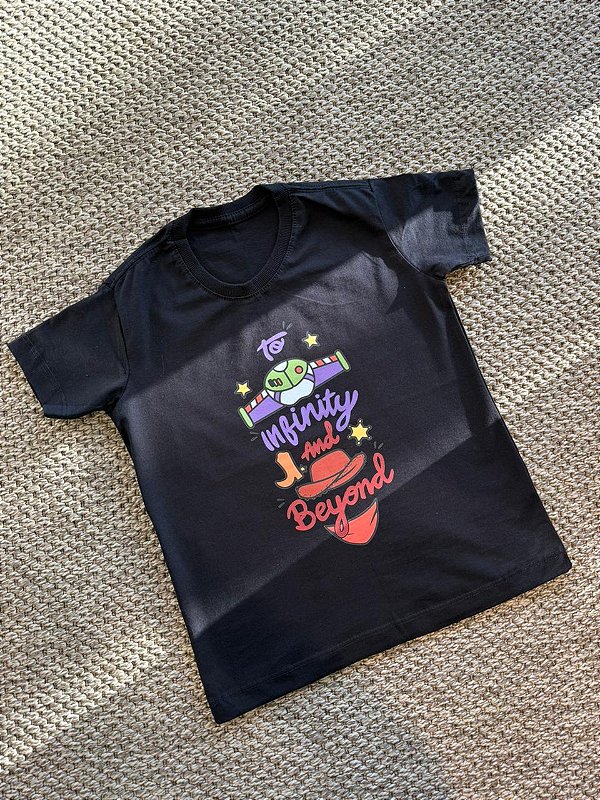 T-SHIRT INFANTIL DTF AO INFINITO E ALEM - PRETO
