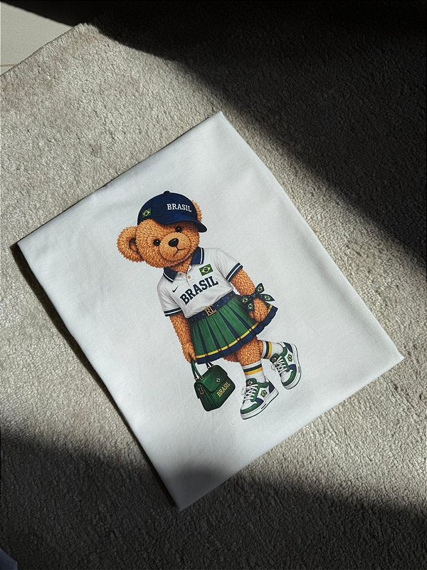 T-SHIRT DTF URSO BRASIL VERDE - OFF WHITE