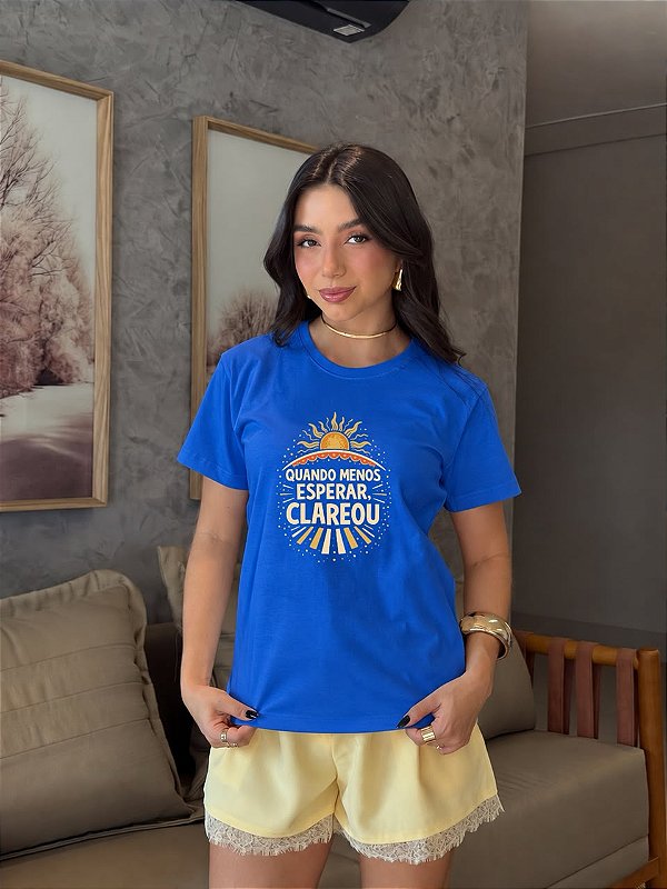 T-SHIRT DTF QUANDO MENOS ESPERAR CLAREOU - AZUL BIC