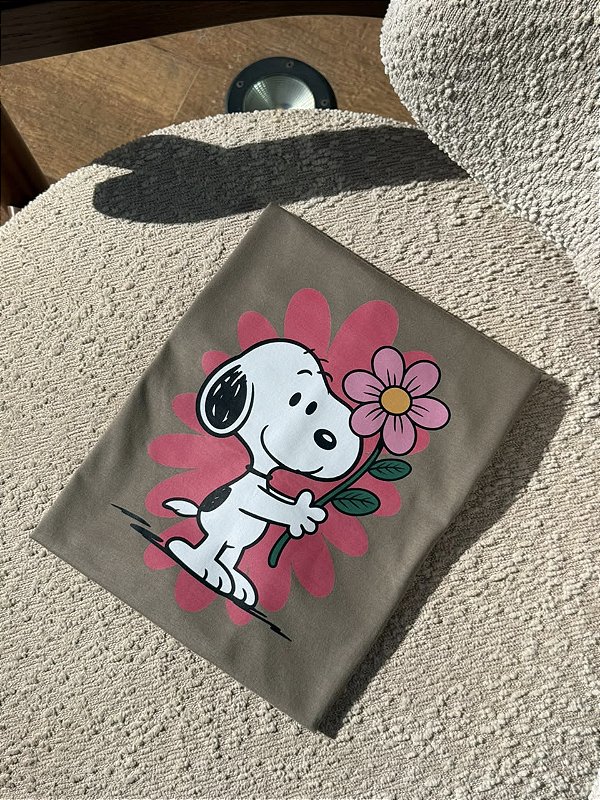 T-SHIRT DTF SNOOPY FLOR - VERDE DUSKY
