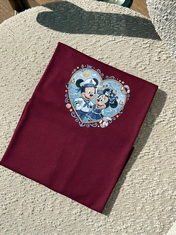 T-SHIRT DTF MICKEY MARINHEIRO - BORDO