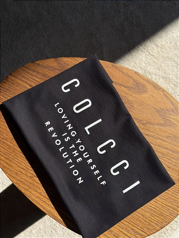 T-SHIRT COLCCI LOVING YOUR SELF - PRETO