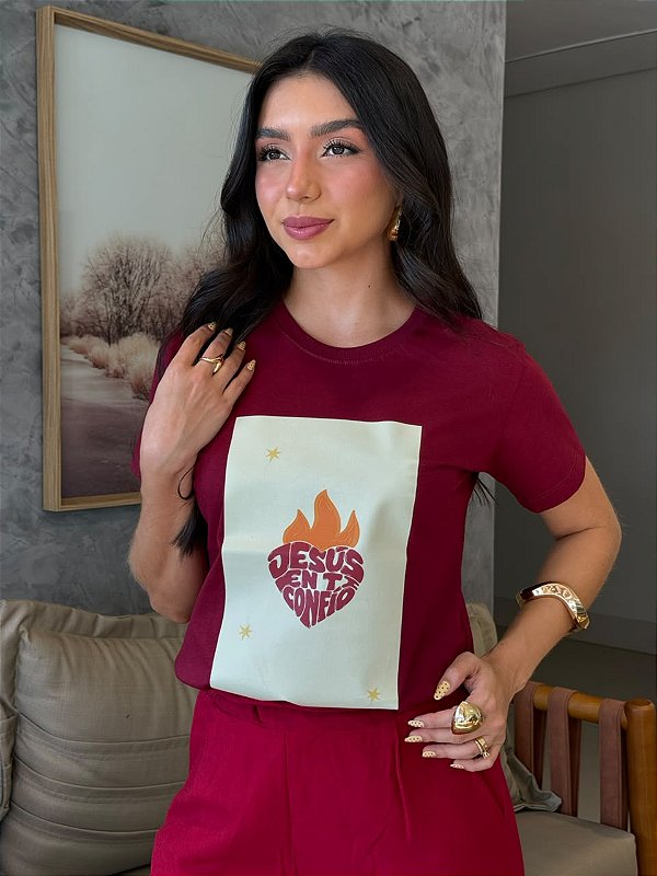 T-SHIRT DTF JESUS EN TI CONFIO - BORDO