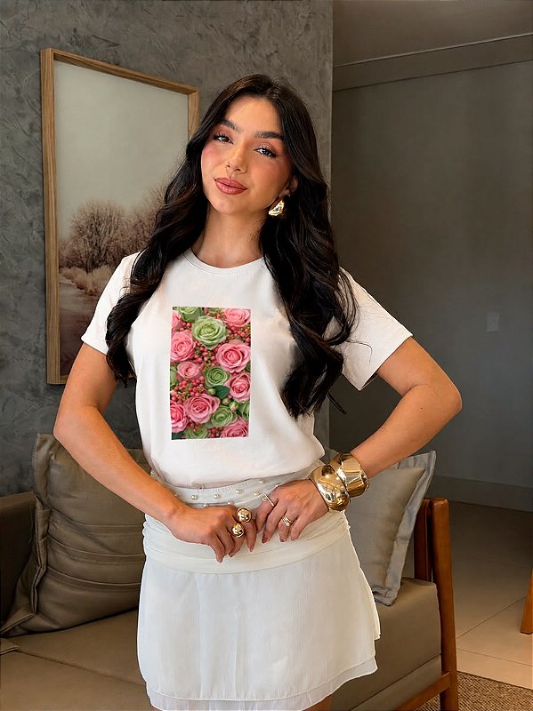 T-SHIRT DTF FLORES ROSA E VERDE - OFF WHITE