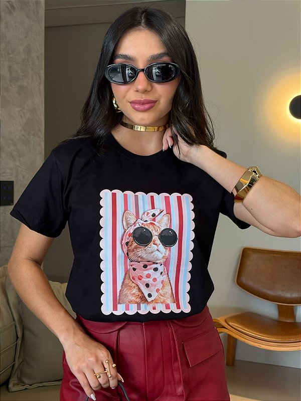 T-SHIRT DTF GATO OCULOS E LENÇO