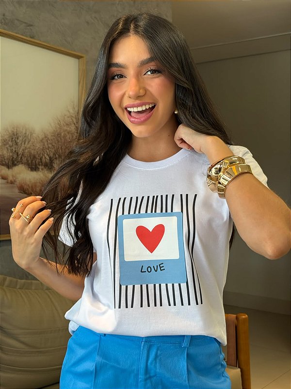 T-SHIRT DTF CORAÇÃO LOVE