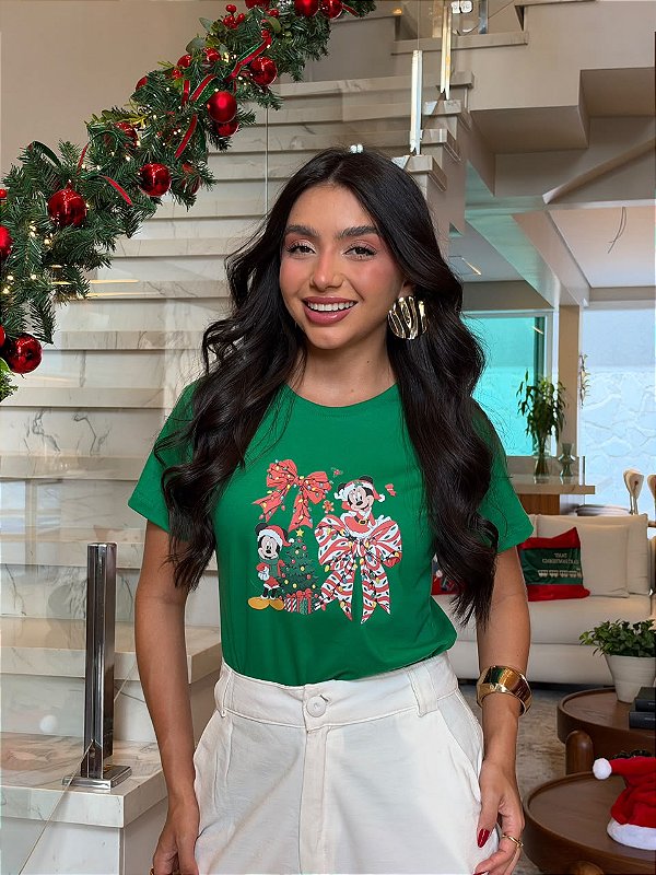 T-SHIRT DTF MICKEY E MINNIE NATAL - VERDE BANDEIRA