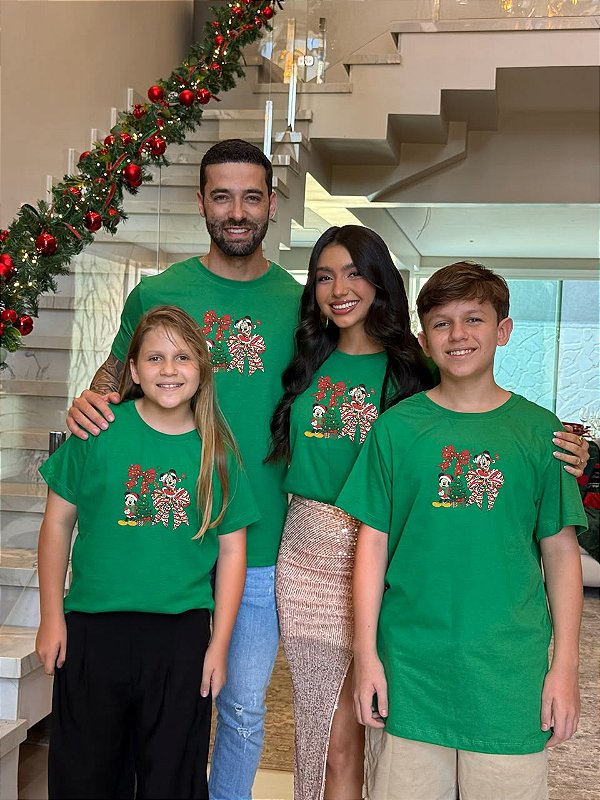 T-SHIRT INFANTIL DTF MICKEY E MINNIE NATAL - VERDE BANDEIRA
