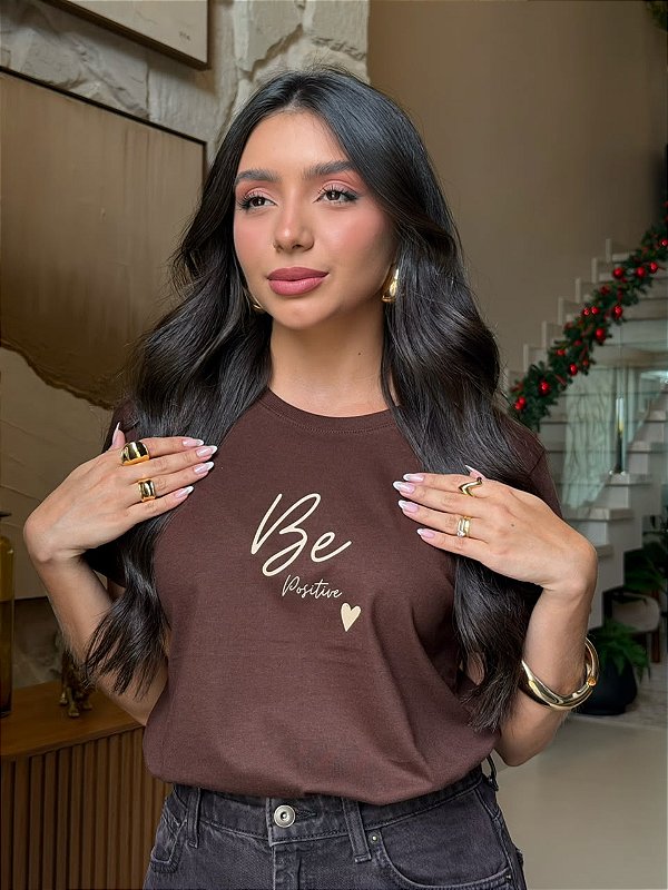 T-SHIRT DTF BE POSITIVE - MARROM EXPRESSO