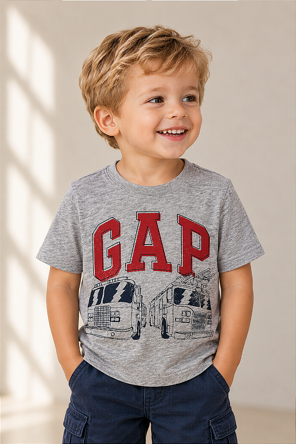 Camiseta GAP, manga curta, em algodão - Caminhões