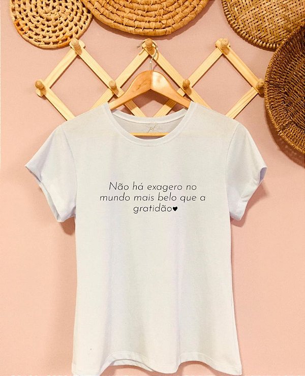 T-SHIRT FRASE GRATIDÃO