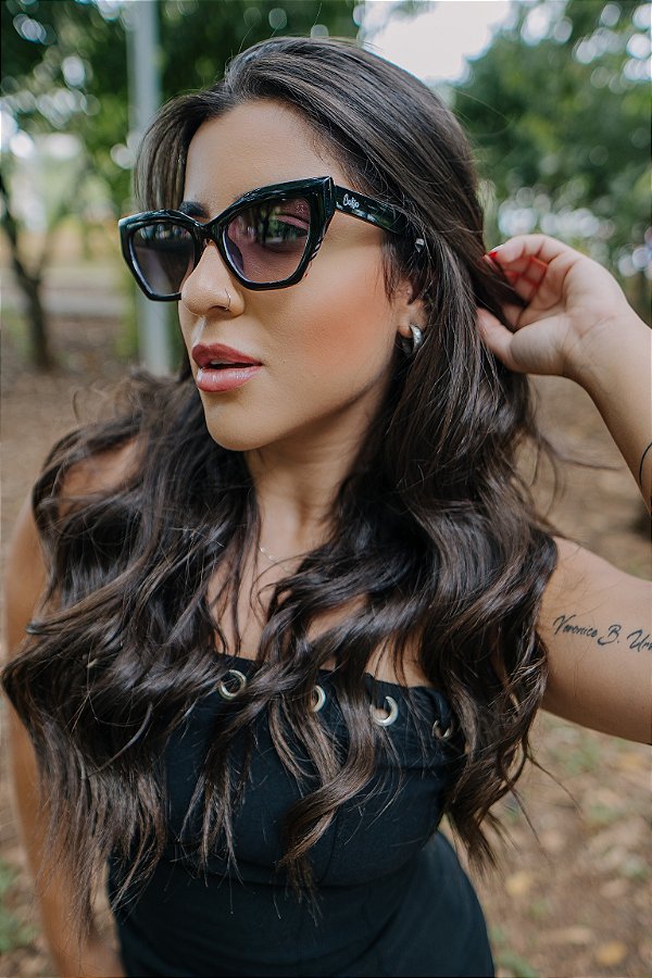 ÓCULOS DE SOL JULY - PRETO DEGRADÊ