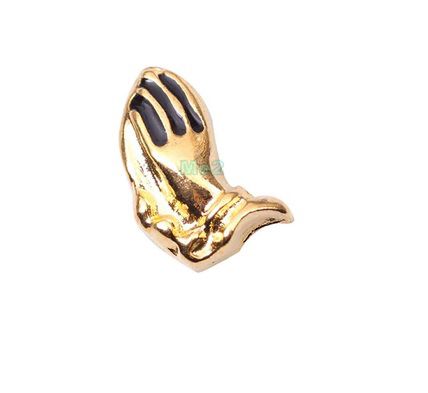 Charm - Mão Rezando Ouro