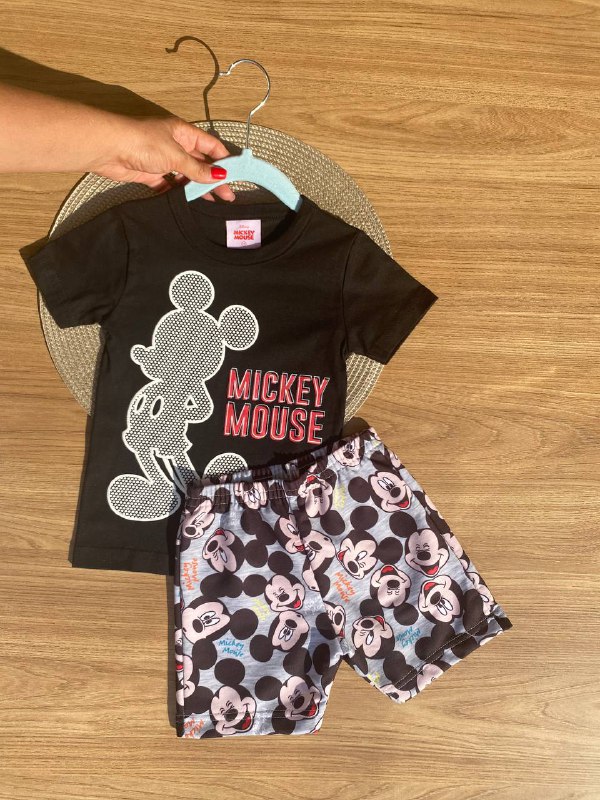 Conjunto Infantil Menino Mickey Mouse - Camiseta e Bermuda
