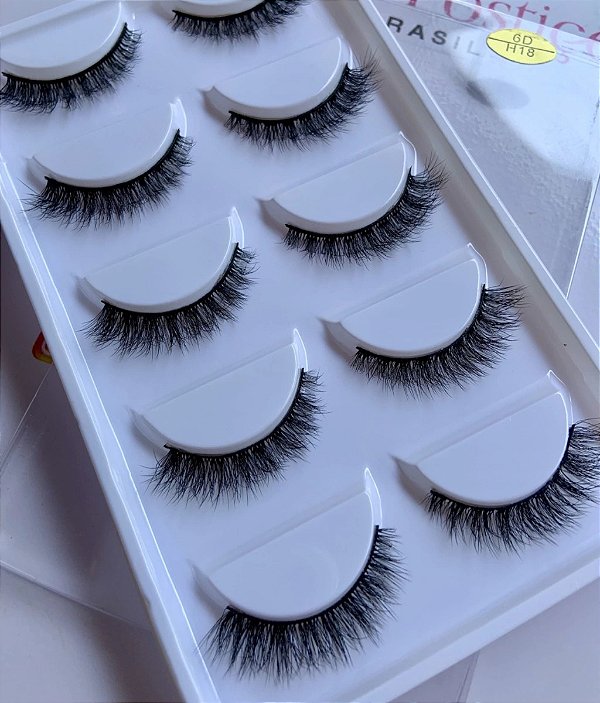 Cartela de Cilios Postiços 5 Pares  6D H18
