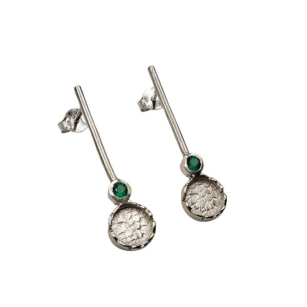 Brinco Vitória Régia prata  com pedra